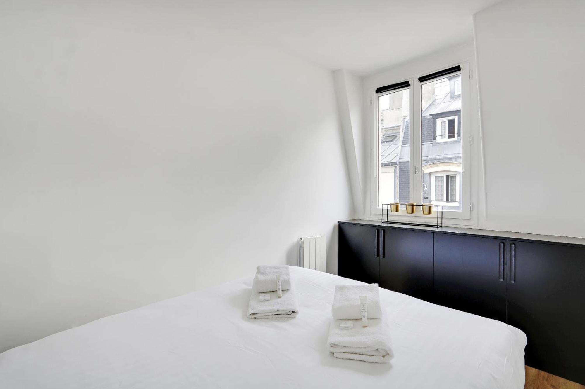 Pick A Flat'S Apartements In Louvre-Rivoli - Rue Du Roule Париж Экстерьер фото